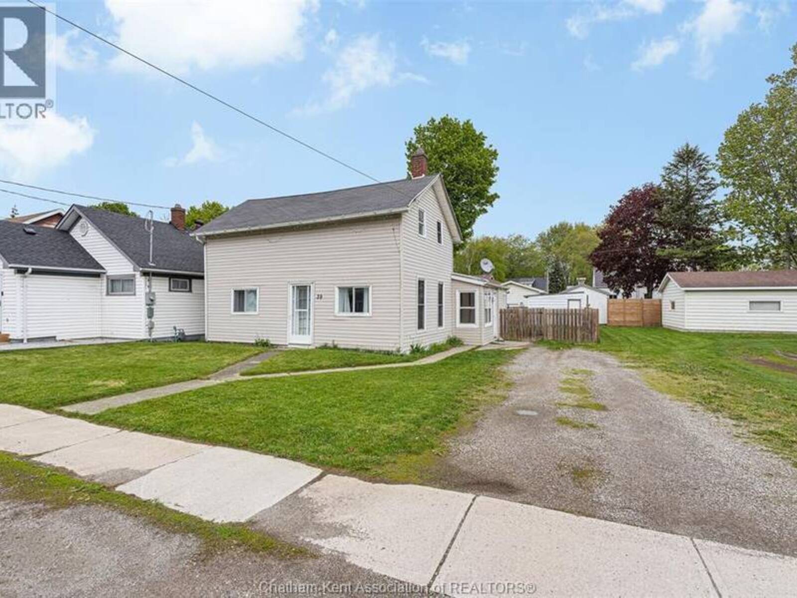 39 MCGEORGE STREET, Chatham-Kent, Ontario N0P 1A0