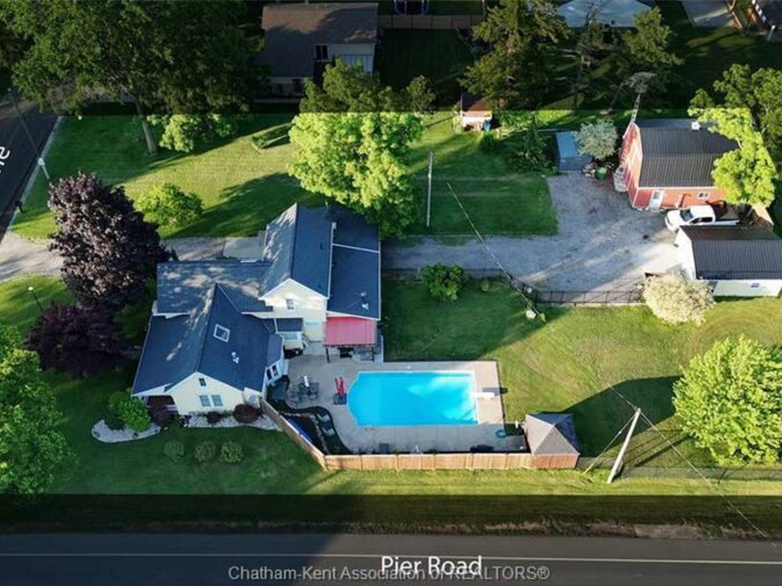 42 Middleton LINE, Wheatley, Ontario N0P 2P0