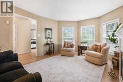 34 Queensway DRIVE | Chatham Ontario | Slide Image Twelve