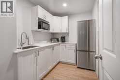 34 Queensway DRIVE | Chatham Ontario | Slide Image Thirty-eight