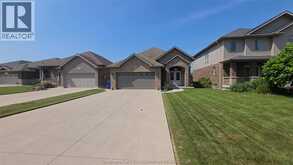 422 Twilight TRAIL | Chatham Ontario | Slide Image Three