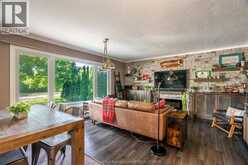 71 McFarlane AVENUE | Chatham Ontario | Slide Image Five