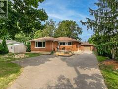 71 McFarlane AVENUE Chatham Ontario, N7L 2K3