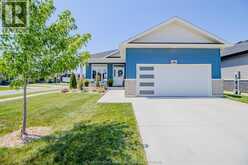 124 Grassland GROVE | Chatham Ontario | Slide Image Two