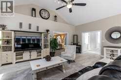 3 Pine Crest ROAD | Chatham Ontario | Slide Image Eight