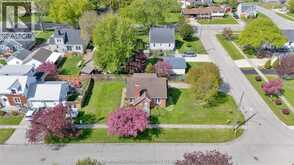 17 Grand AVENUE | Wallaceburg Ontario | Slide Image Six