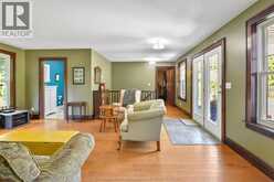 10517 Longwoods ROAD | Chatham Ontario | Slide Image Thirty