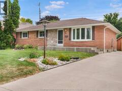 66 HOLLAND AVENUE Chatham Ontario, N7M 2C7