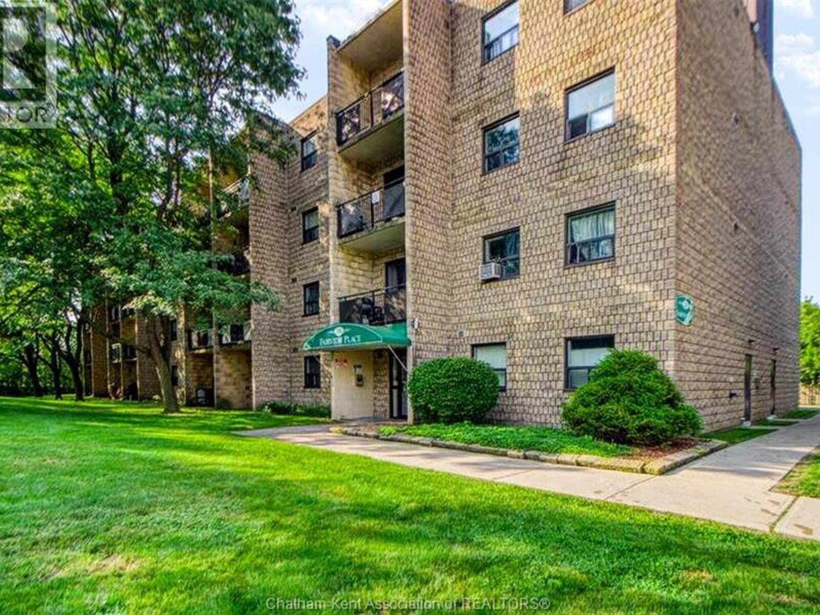 130 Park AVENUE East Unit# 404, Chatham, Ontario N7M 3V6