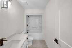 8 Cornerstone PLACE | Chatham Ontario | Slide Image Nine