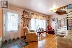 16 ARTHUR DRIVE | Chatham Ontario | Slide Image Five