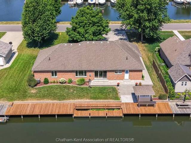 19045 CREST RIVER AVENUE Tilbury Ontario, N0P 2L0 - 3 Bedrooms Waterfront Home For sale