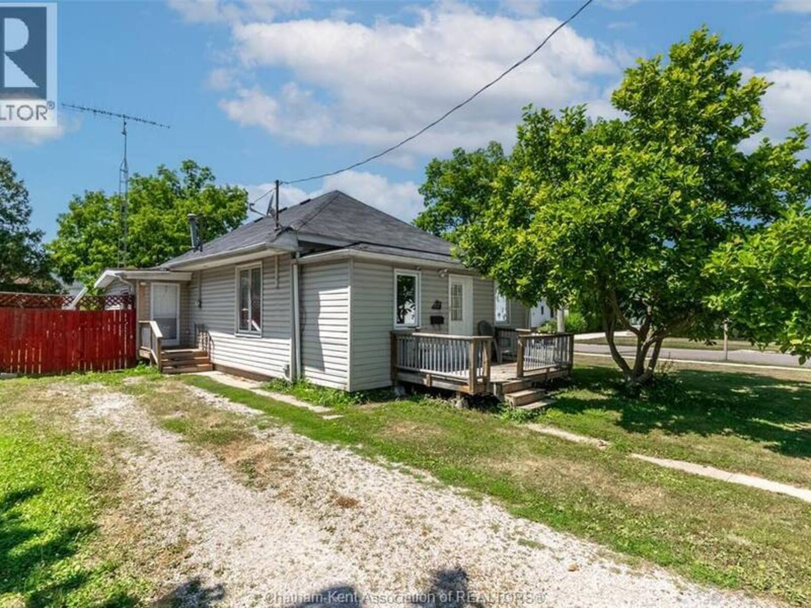 252 Wellington STREET East, Chatham, Ontario N7M 3P5