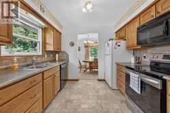 18 CAMEO DRIVE | Leamington Ontario | Slide Image Nine