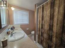 16 Donalda DRIVE | Chatham Ontario | Slide Image Sixteen