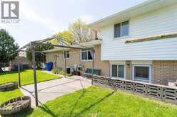 22 PEMBROKE CRESCENT | Chatham Ontario | Slide Image Thirty-eight