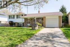 22 PEMBROKE CRESCENT | Chatham Ontario | Slide Image Three