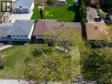 22 PEMBROKE CRESCENT | Chatham Ontario | Slide Image Forty-five