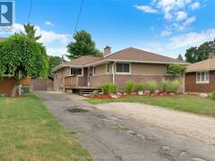 59 Wiltshire DRIVE Chatham Ontario, N7L 2N4