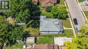180 RALEIGH STREET | Chatham Ontario | Slide Image Thirty