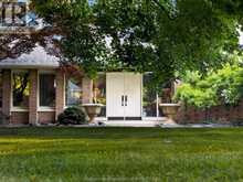 301 VICTORIA AVENUE | Chatham Ontario | Slide Image Thirty-five