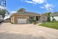 2027 Dufferin AVENUE | Wallaceburg Ontario | Slide Image Two