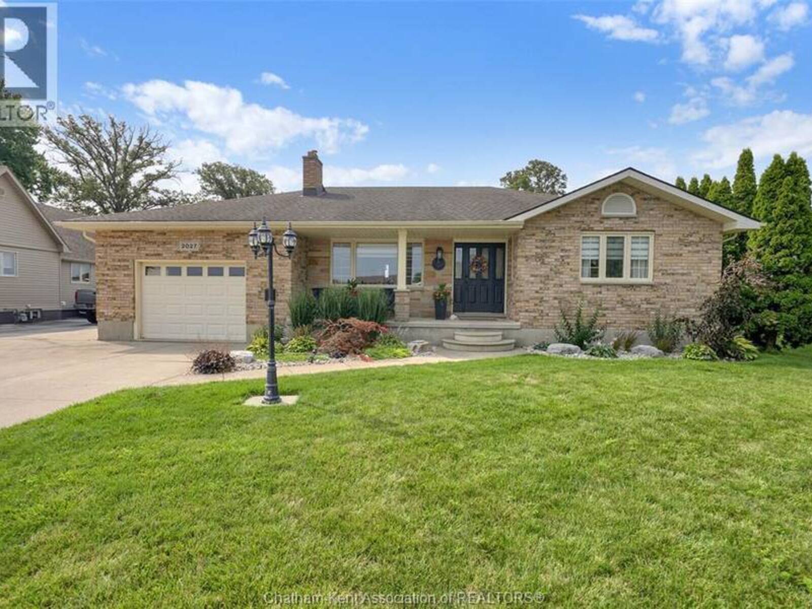 2027 Dufferin AVENUE, Wallaceburg, Ontario N8A 4M5