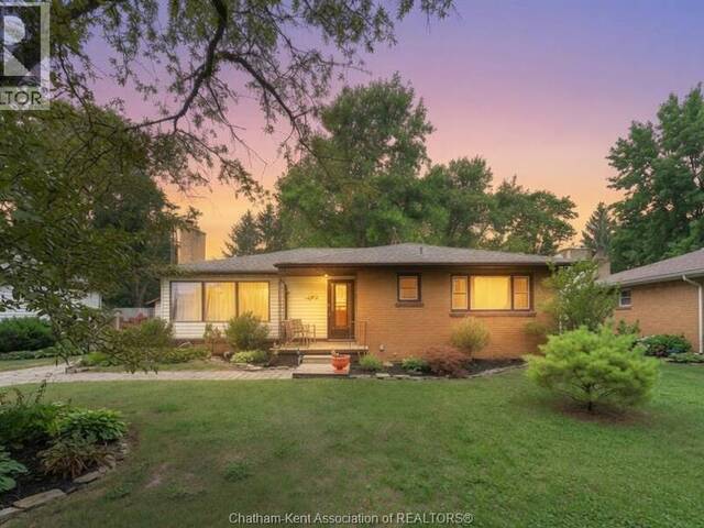 9467 LONGWOODS ROAD Chatham Ontario, N7M 5J7 - 2 Bedrooms Home For Sale
