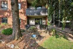 955 GRAND AVENUE West Unit# 109 | Chatham Ontario | Slide Image Thirty-one