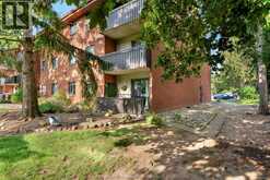 955 GRAND AVENUE West Unit# 109 | Chatham Ontario | Slide Image Thirty-two