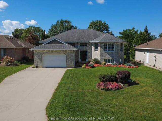 39 MAPLE STREET South Chatham-Kent Ontario, N0P 2C0 - 4 Bedrooms Home For Sale