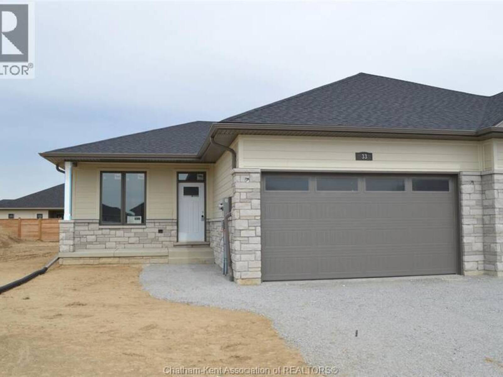 33 Duskridge ROAD, Chatham, Ontario N7L 0G7