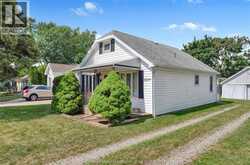 15 Oxley DRIVE | Chatham Ontario | Slide Image Four