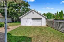 15 Oxley DRIVE | Chatham Ontario | Slide Image Six