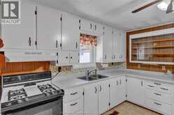 15 Oxley DRIVE | Chatham Ontario | Slide Image Thirteen
