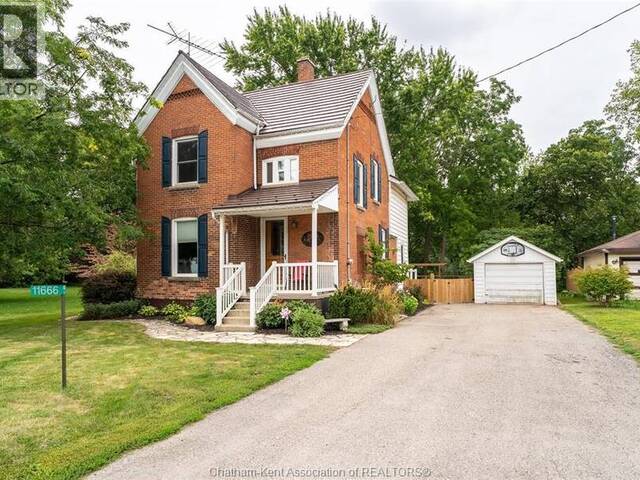11666 LONGWOODS ROAD Chatham-Kent Ontario, N0P 1V0 - 3 Bedrooms Waterfront Home For sale
