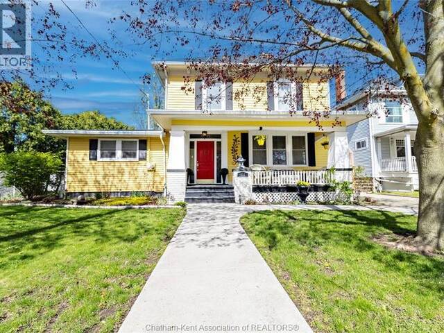 335 Wellington STREET West Chatham Ontario, N7M 1K2 - 4 Bedrooms Home For Sale