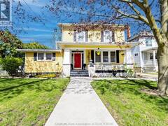 335 Wellington STREET West Chatham Ontario, N7M 1K2