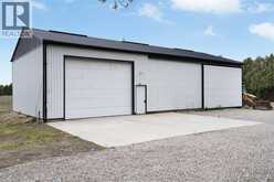 864 MCNAUGHTON AVENUE East | Chatham Ontario | Slide Image Six