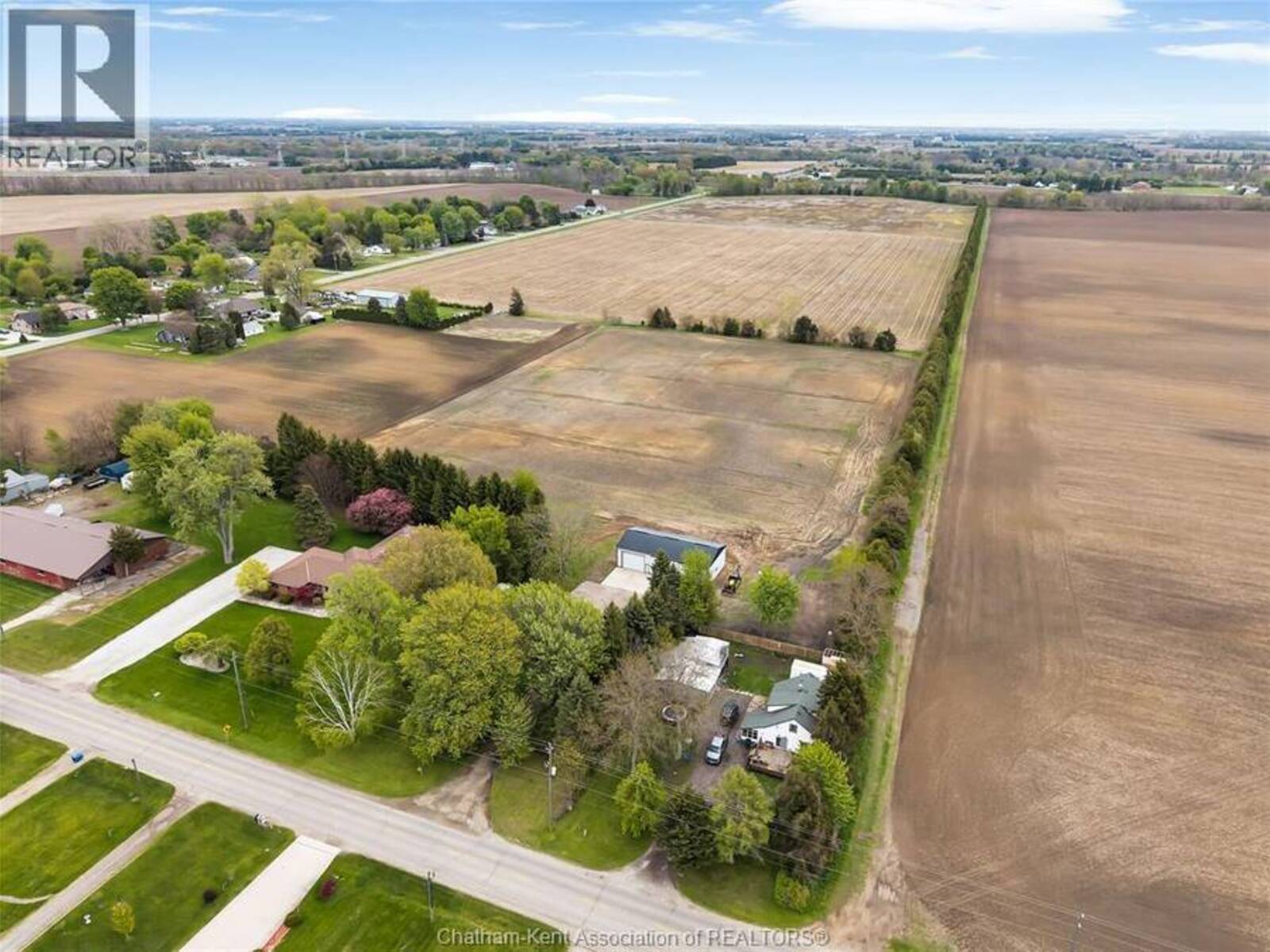 864 MCNAUGHTON AVENUE East, Chatham, Ontario N7L 0E4