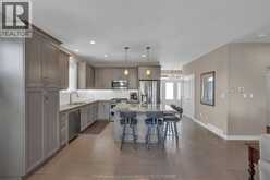 67 Valencia DRIVE | Chatham Ontario | Slide Image Eight