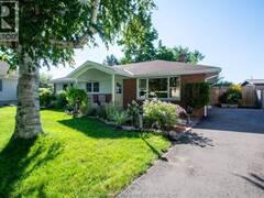 11 Oriole PARKWAY Chatham Ontario, N7M 5J5