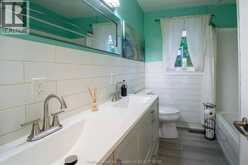 11 Oriole PARKWAY | Chatham Ontario | Slide Image Fourteen