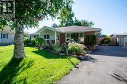11 Oriole PARKWAY | Chatham Ontario | Slide Image One