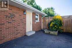 11 Oriole PARKWAY | Chatham Ontario | Slide Image Twenty
