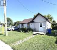 16 WILLS STREET | Wallaceburg Ontario | Slide Image Three