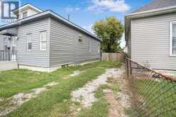 320 Lafontaine STREET | Wallaceburg Ontario | Slide Image Three
