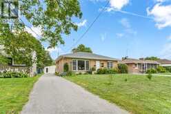 29 PAVEY STREET | Chatham Ontario | Slide Image Three