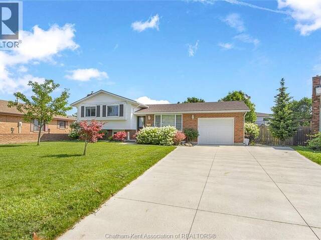 100 ARGYLE CRESCENT Chatham Ontario, N7L 4T8 - 4 Bedrooms Home For Sale