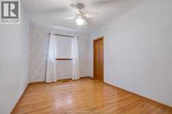 577 PARK AVENUE West | Chatham Ontario | Slide Image Thirteen
